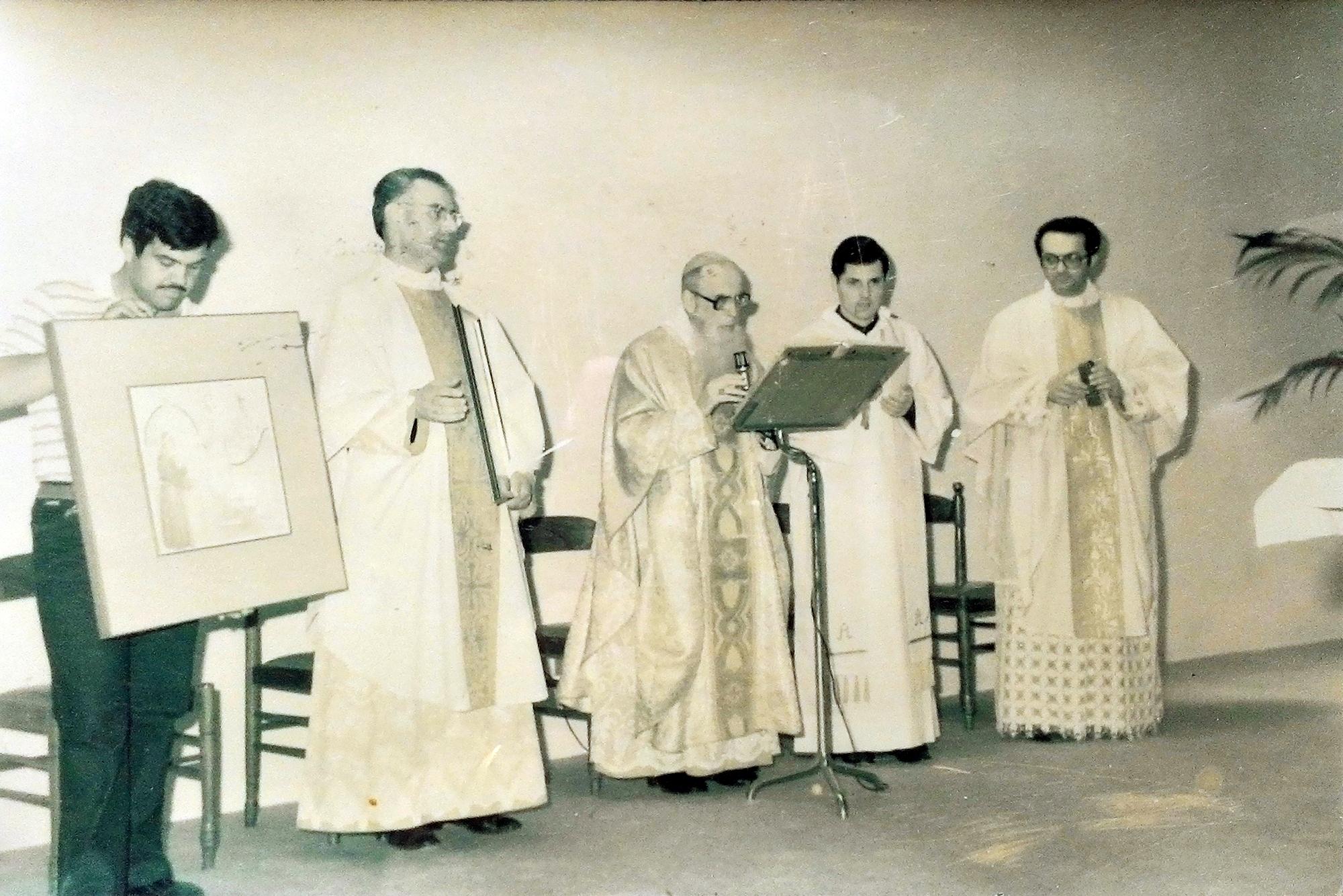 10 luglio 1983, S. Messa presieduta dal vescovo emerito Girolamo Bortignon (3).